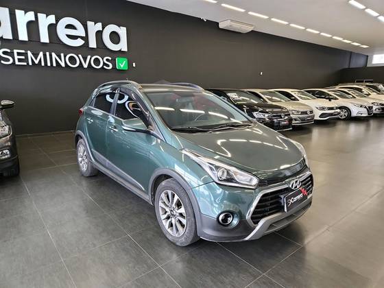 HYUNDAI HB20X 1.6 16V PREMIUM FLEX 4P AUTOMÁTICO HYUNDAI HB20X 1.6 16V PREMIUM FLEX 4P AUTOMÁTICO